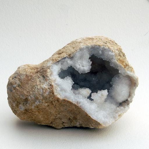 Géode de quartz (2 moitiés ) gros modèle